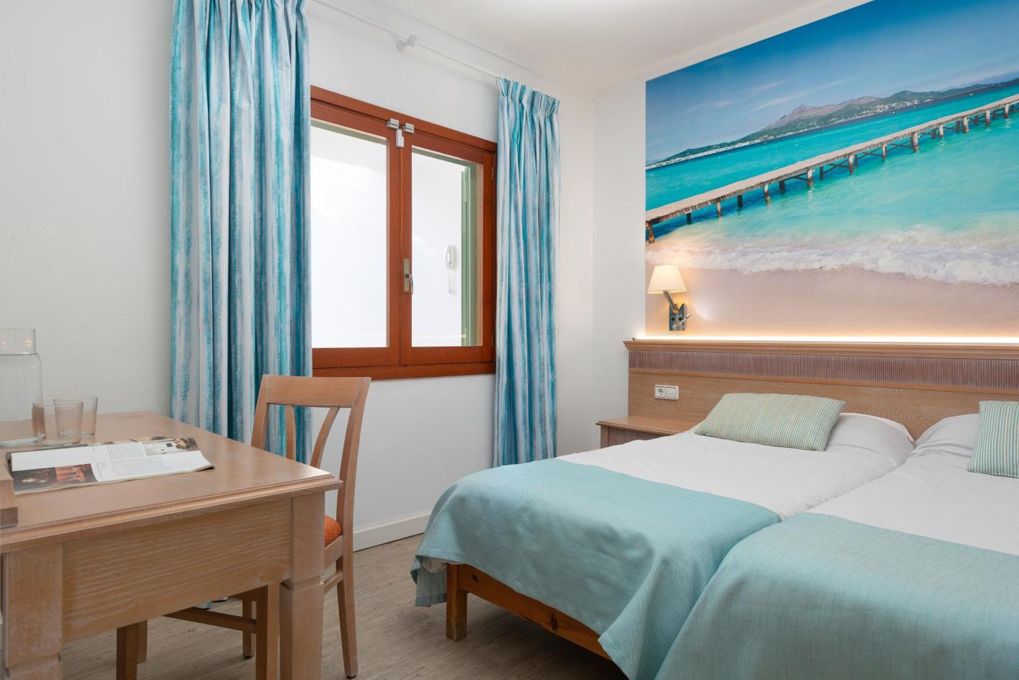 Apartamentos Playa Marina Cala Ferrera  Exteriör bild