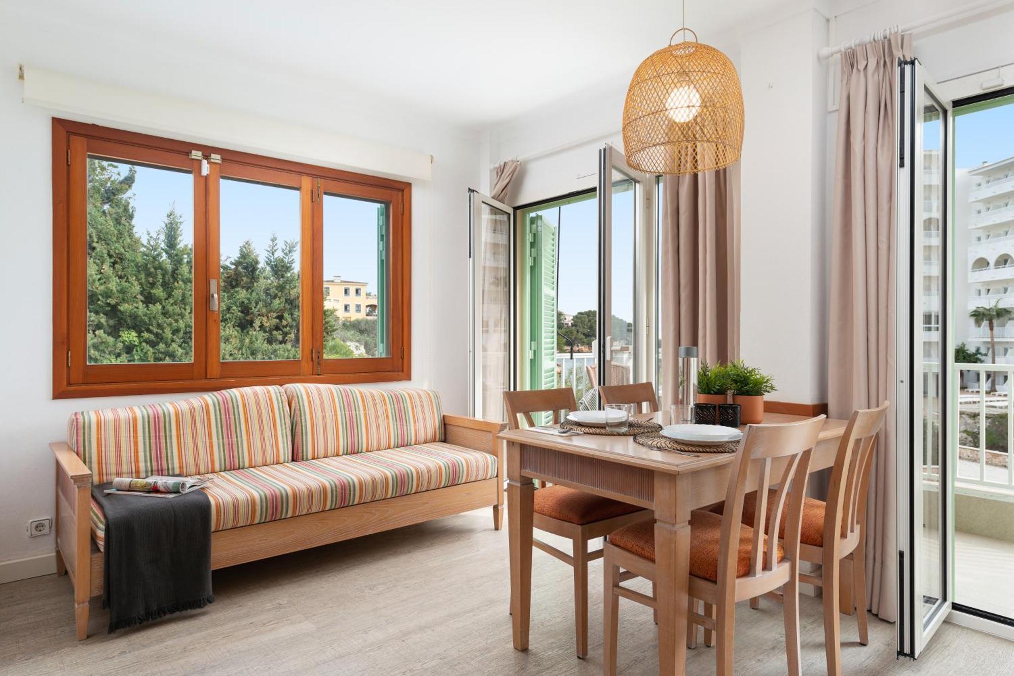 Apartamentos Playa Marina Cala Ferrera  Exteriör bild