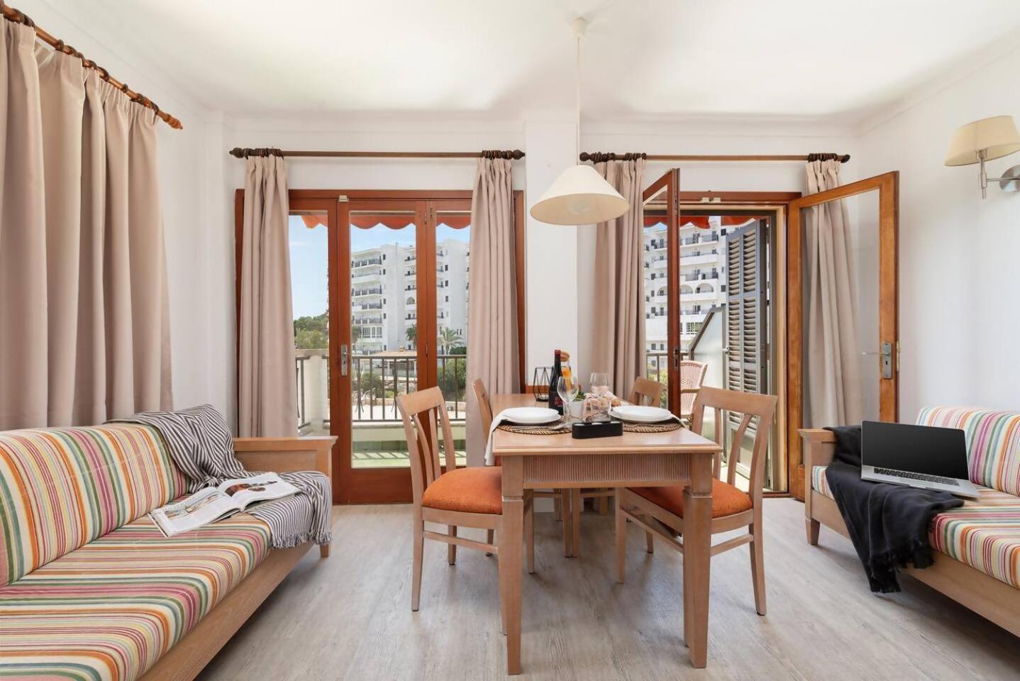 Apartamentos Playa Marina Cala Ferrera  Exteriör bild